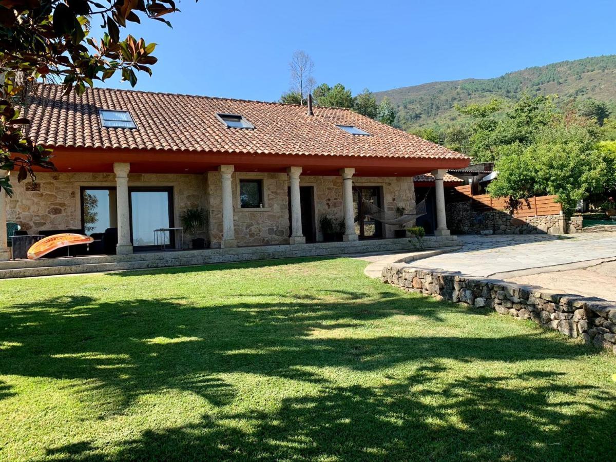 Villa Raices. Agradable Casa Con Piscina Baiona Exterior photo